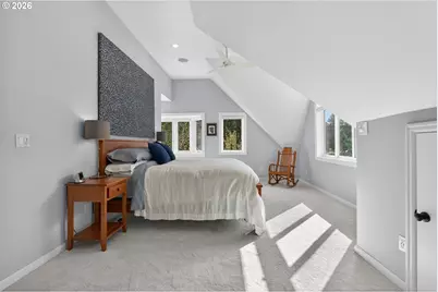 1638 SW Upland Dr, Portland, OR 97221 - Photo 18