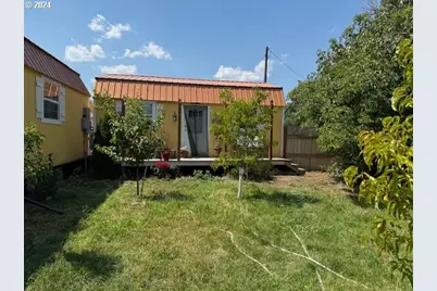 1020 John St, Haines, OR 97833 - Photo 12