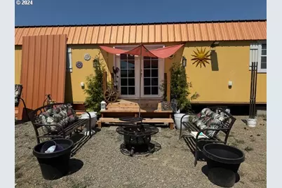 1020 John St, Haines, OR 97833 - Photo 2