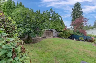 7693 SE Strawberry Ln, Milwaukie, OR 97267 - Photo 12