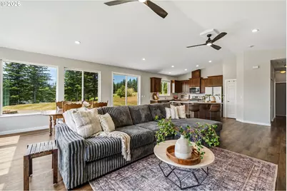 321 Helens Ln, Washougal, WA 98671 - Photo 8