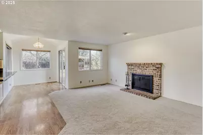 1811 NE 56th Ave, Hillsboro, OR 97124 - Photo 12