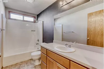 1811 NE 56th Ave, Hillsboro, OR 97124 - Photo 24