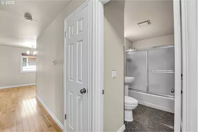 7944 SE 79th Ave, Portland, OR 97206 - Photo 12