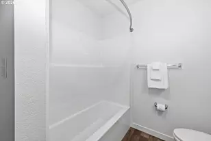 47901 McKenzie Hwy, Vida, OR 97488 - Photo 18