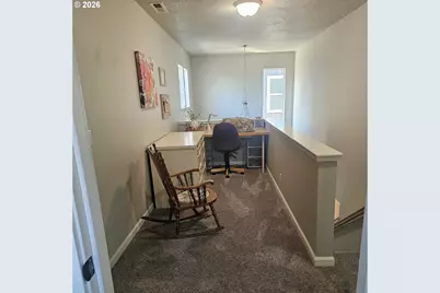 5564 Lancelot Way, Eugene, OR 97402 - Photo 12