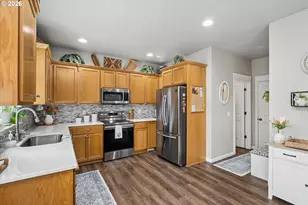 5564 Lancelot Way, Eugene, OR 97402 - Photo 12