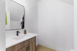 7557 N Gilbert Ave, Portland, OR 97203 - Photo 12