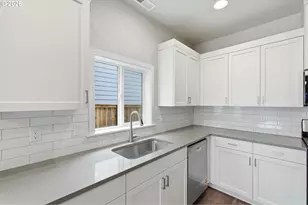 1552 NW Tracy St, McMinnville, OR 97128 - Photo 10