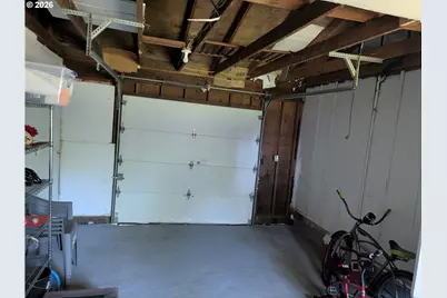 1115 Thayer Ave, Cottage Grove, OR 97424 - Photo 20