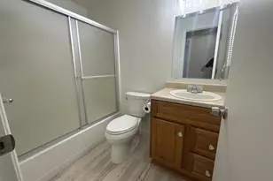 6875 B St, Springfield, OR 97478 - Photo 10