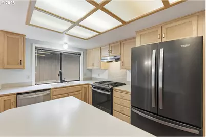 15104 NE Brazee St, Portland, OR 97230 - Photo 8