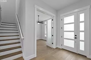 15201 S E Towers Ter, Milwaukie, OR 97267 - Photo 4