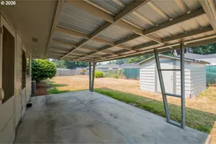 815 Church St, Woodburn, OR 97071 - Photo 34