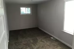 1224 NE 60th Ave, Portland, OR 97213 - Photo 4