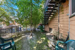 2616 SE Pine St, Portland, OR 97214 - Photo 4