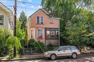 2616 SE Pine St, Portland, OR 97214 - Photo 2