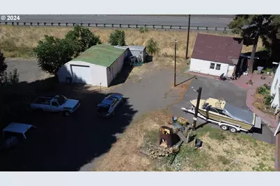 3504 W 2nd St, The Dalles, OR 97058 - Photo 4