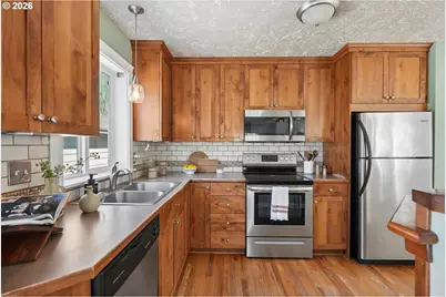 1085 SW Halsey St, Troutdale, OR 97060 - Photo 14