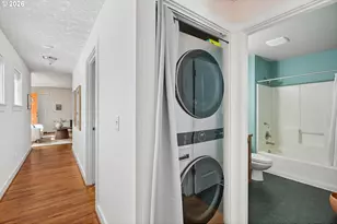 1085 SW Halsey St, Troutdale, OR 97060 - Photo 32