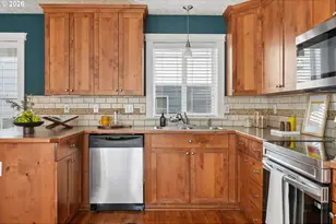 1085 SW Halsey St, Troutdale, OR 97060 - Photo 28