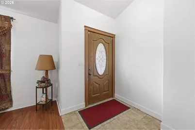132 NW Howard Ln, Dallas, OR 97338 - Photo 4