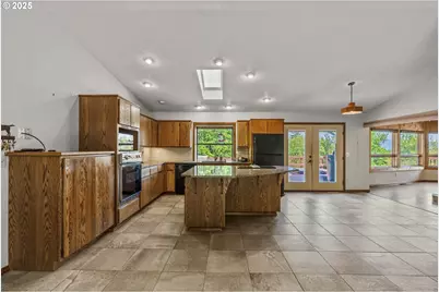 165 Meridian Dr, Kelso, WA 98626 - Photo 14