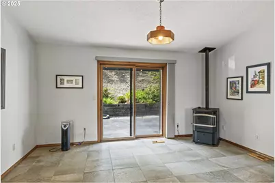 165 Meridian Dr, Kelso, WA 98626 - Photo 12