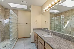 165 Meridian Dr, Kelso, WA 98626 - Photo 24