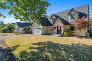 1522 Ash Ave, Cottage Grove, OR 97424 - Photo 2