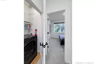 5723 S Kelly Ave, Portland, OR 97239 - Photo 14