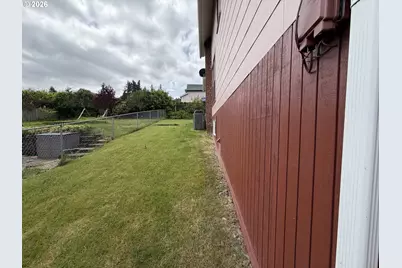 322 W D St, Rainier, OR 97048 - Photo 44