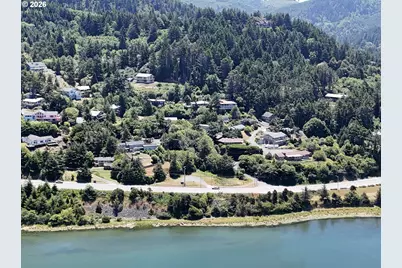 Rogue View Ln, Gold Beach, OR 97444 - Photo 10