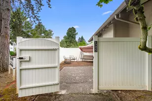 13422 SE McGillivray Blvd, Vancouver, WA 98683 - Photo 2