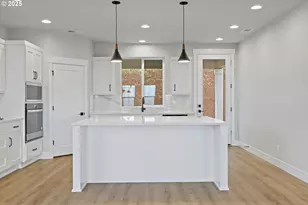 12171 SW Autumnview St, Tigard, OR 97224 - Photo 18