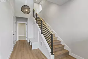 12171 SW Autumnview St, Tigard, OR 97224 - Photo 8