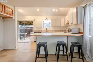410 SW Broadway St, Mill City, OR 97360 - Photo 12