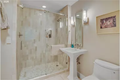 5615 SE Scenic Ln #201, Vancouver, WA 98661 - Photo 6
