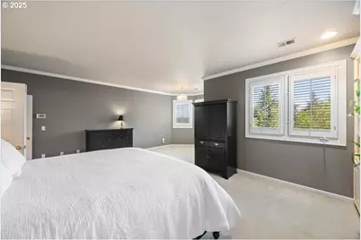 1093 Tyndall Ct, Lake Oswego, OR 97034 - Photo 32