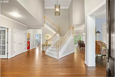 1093 Tyndall Ct, Lake Oswego, OR 97034 - Photo 4