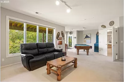 1093 Tyndall Ct, Lake Oswego, OR 97034 - Photo 40