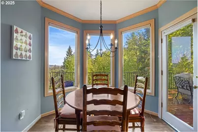 1093 Tyndall Ct, Lake Oswego, OR 97034 - Photo 12