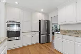 7310 SW Arbor Lake Dr, Wilsonville, OR 97070 - Photo 6