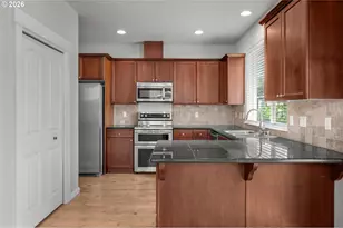 2037 SE Centurion Way, Gresham, OR 97080 - Photo 8