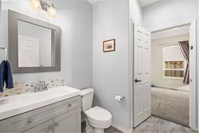12021 SE Summer Pl, Clackamas, OR 97015 - Photo 22