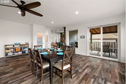 12021 SE Summer Pl, Clackamas, OR 97015 - Photo 18