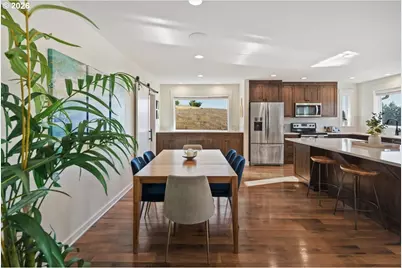 2010 SW Schaeffer Rd, West Linn, OR 97068 - Photo 4