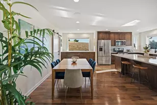 2010 SW Schaeffer Rd, West Linn, OR 97068 - Photo 4