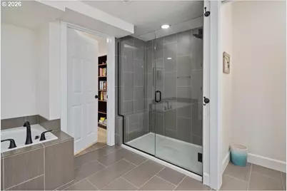 2010 SW Schaeffer Rd, West Linn, OR 97068 - Photo 40