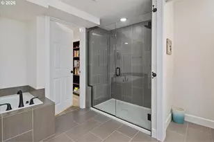 2010 SW Schaeffer Rd, West Linn, OR 97068 - Photo 40